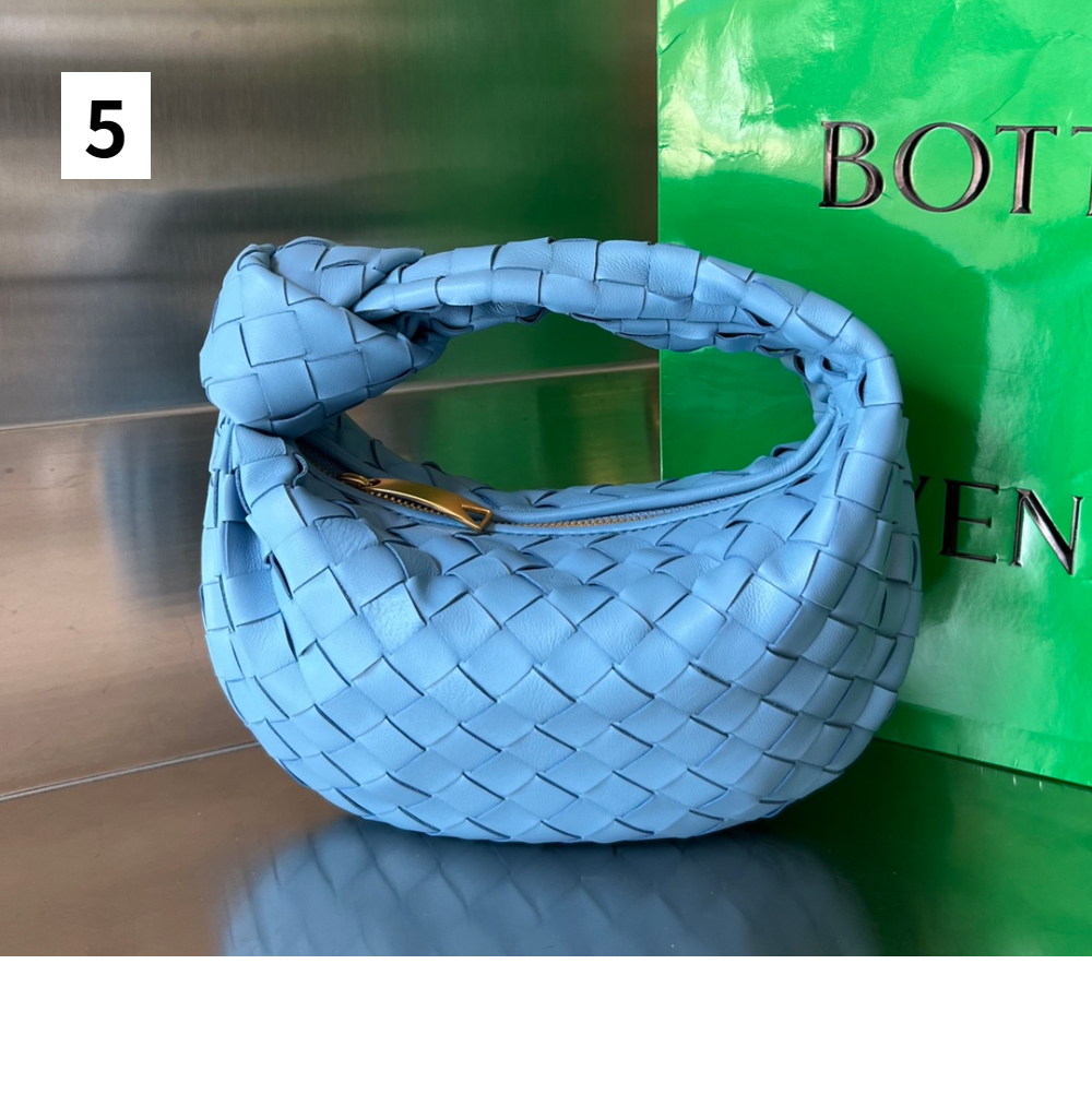 1745502174491.png